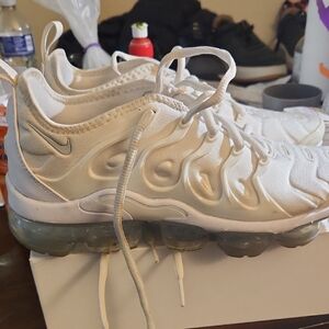 Nike Cream Air VaporMax Plus Shoes